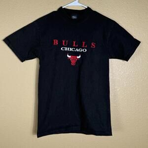 Chicago Bulls Front Row Salem Sportswear Embroidered T-Shirt